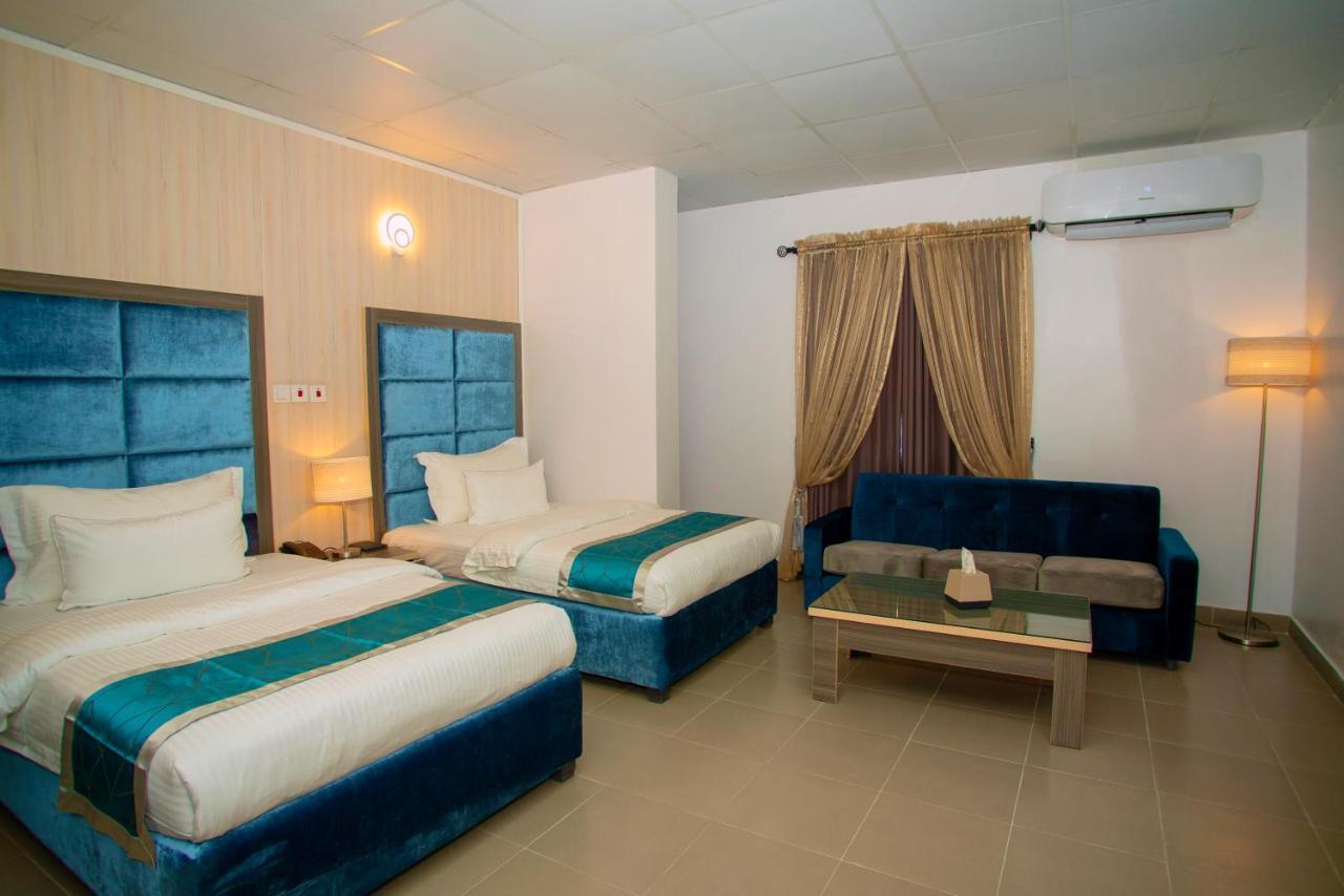 Riviera Suites Lagos Esterno foto