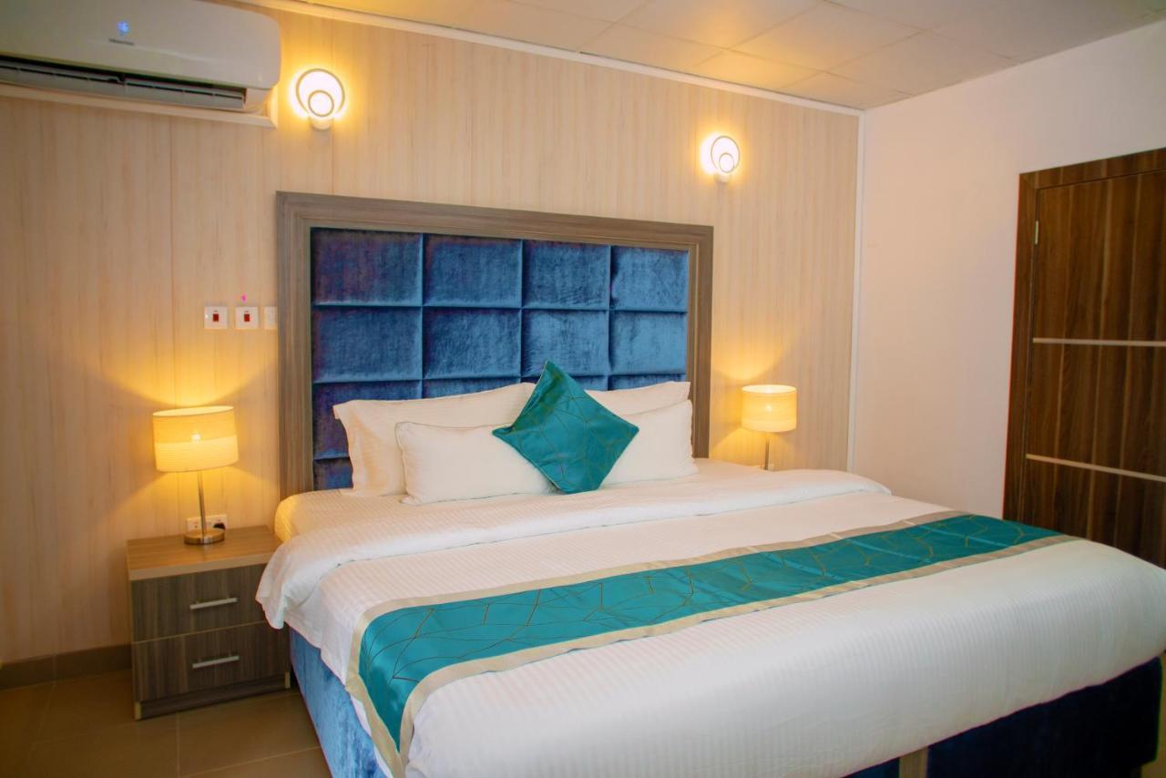 Riviera Suites Lagos Esterno foto