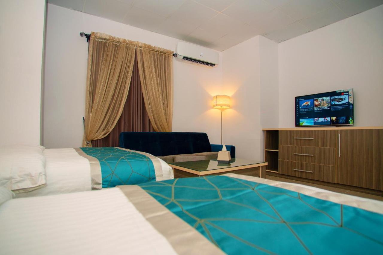 Riviera Suites Lagos Esterno foto
