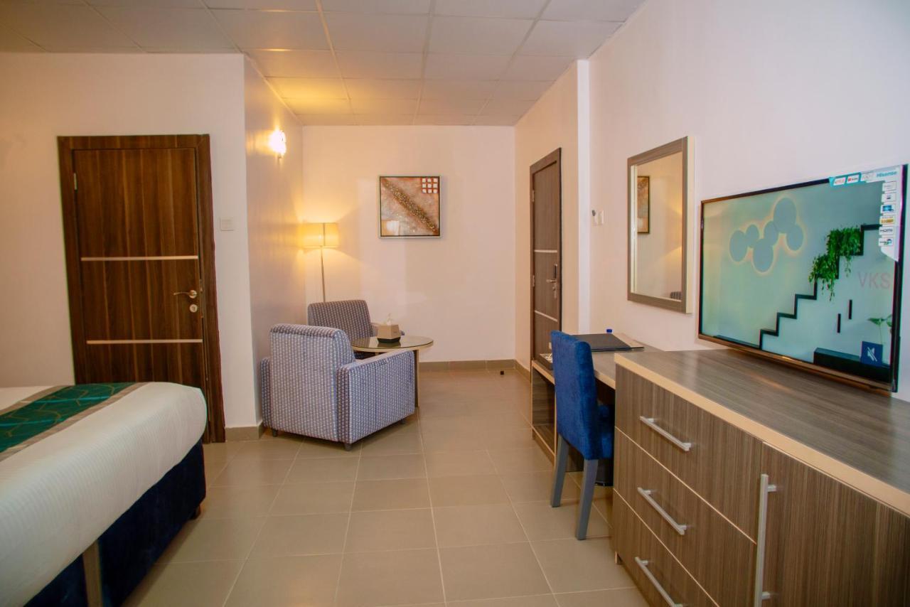 Riviera Suites Lagos Esterno foto
