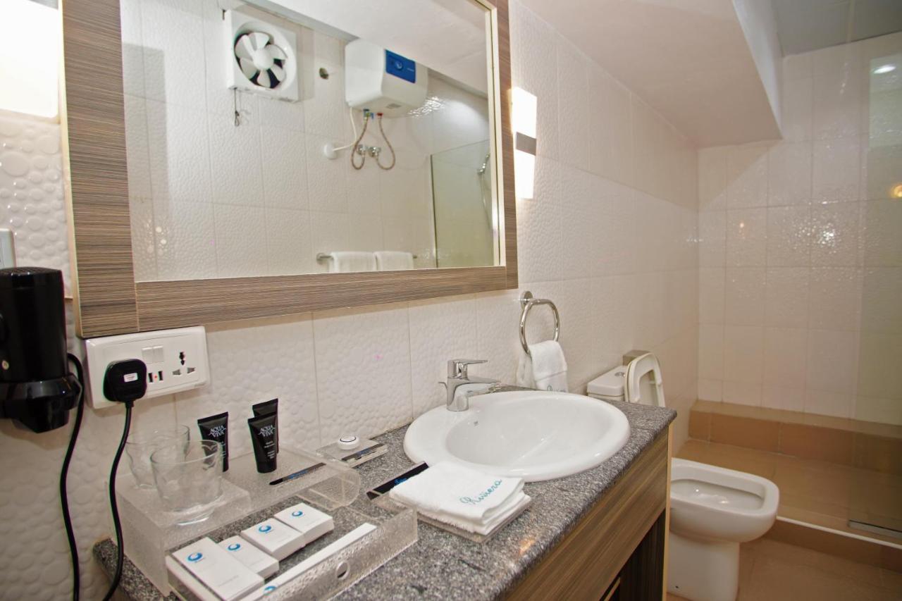 Riviera Suites Lagos Esterno foto