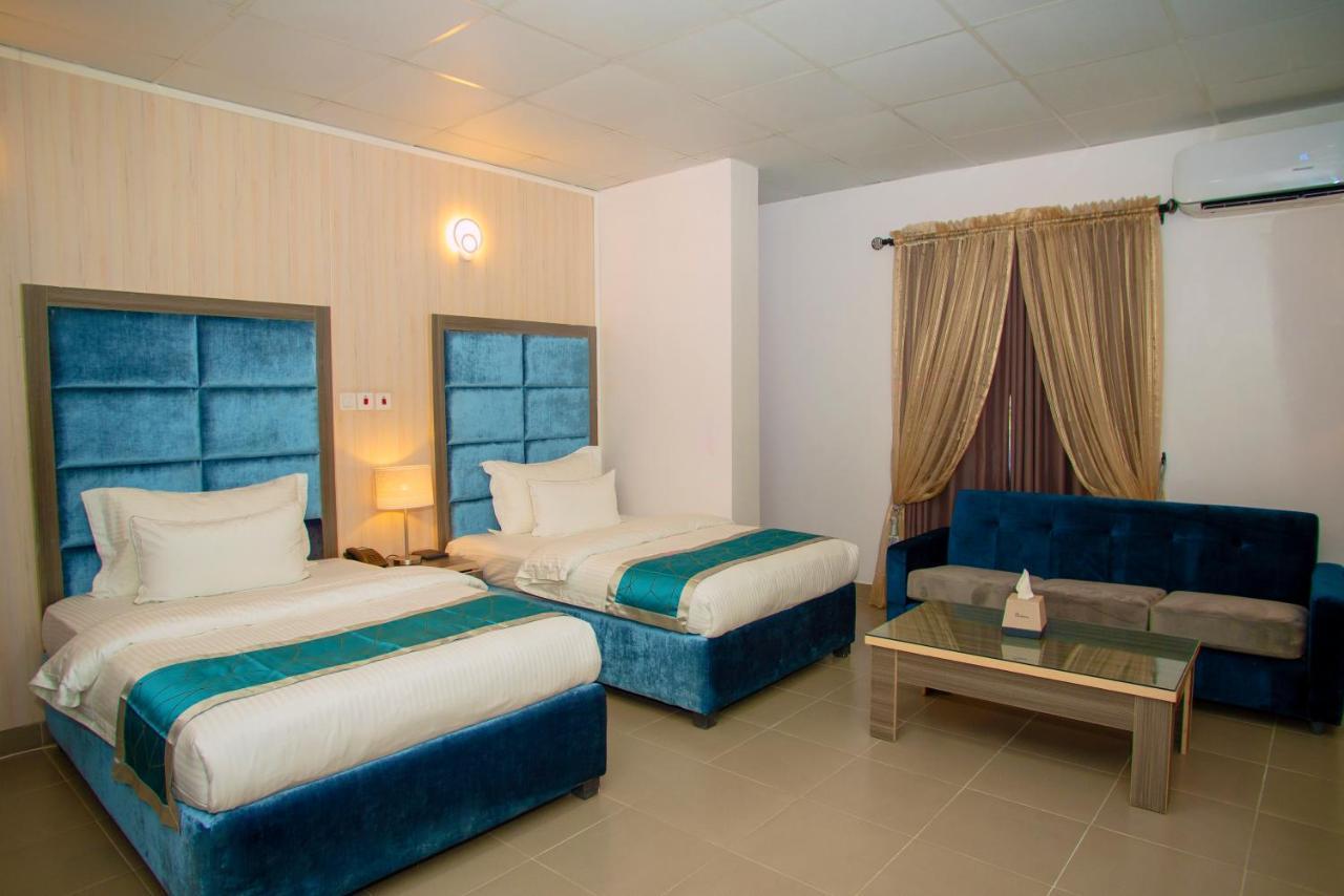 Riviera Suites Lagos Esterno foto