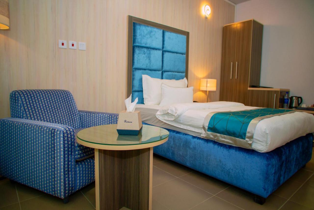 Riviera Suites Lagos Esterno foto