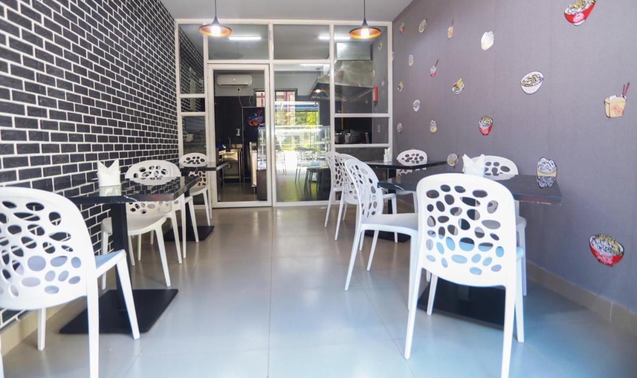 Riviera Suites Lagos Esterno foto